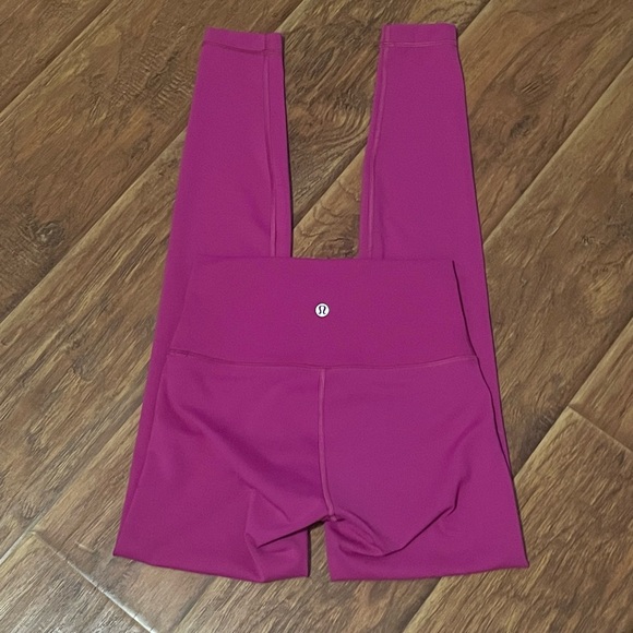 Lululemon Wunder Train High-Rise Tight 28" - Picture 2 of 4